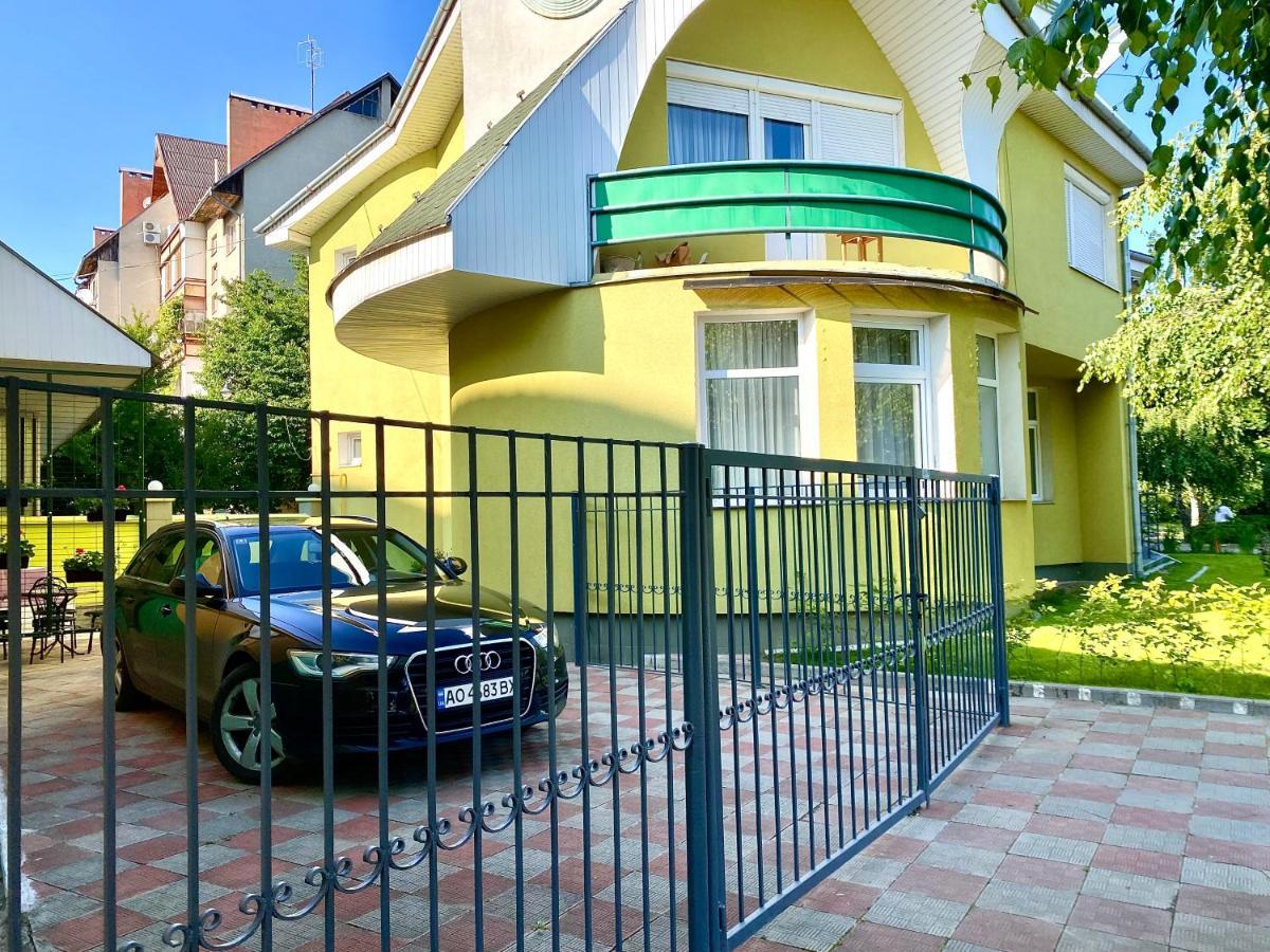 Апартаменти Авіа Ужгород Екстер'єр фото